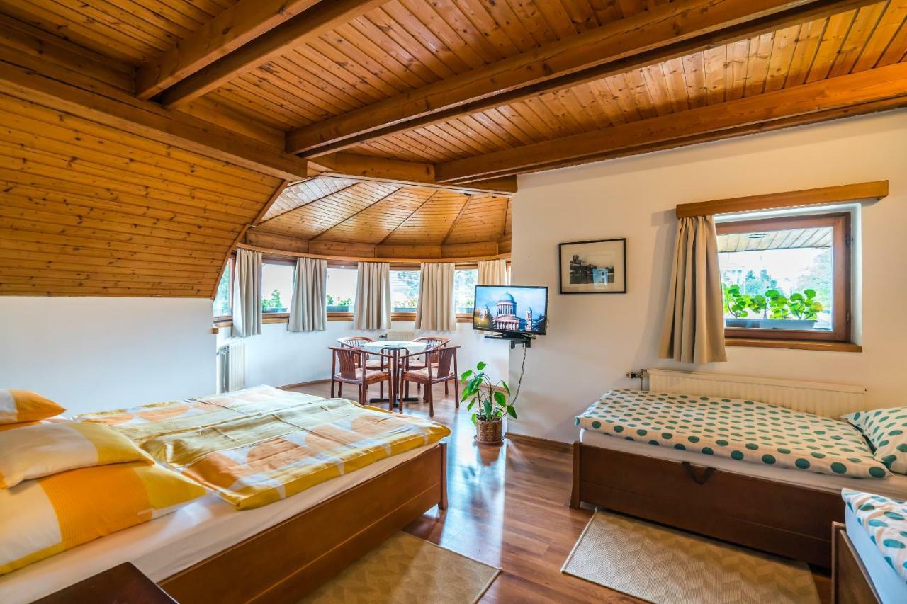 Hotel Szent Kristof Panzio Ostřihom Exteriér fotografie