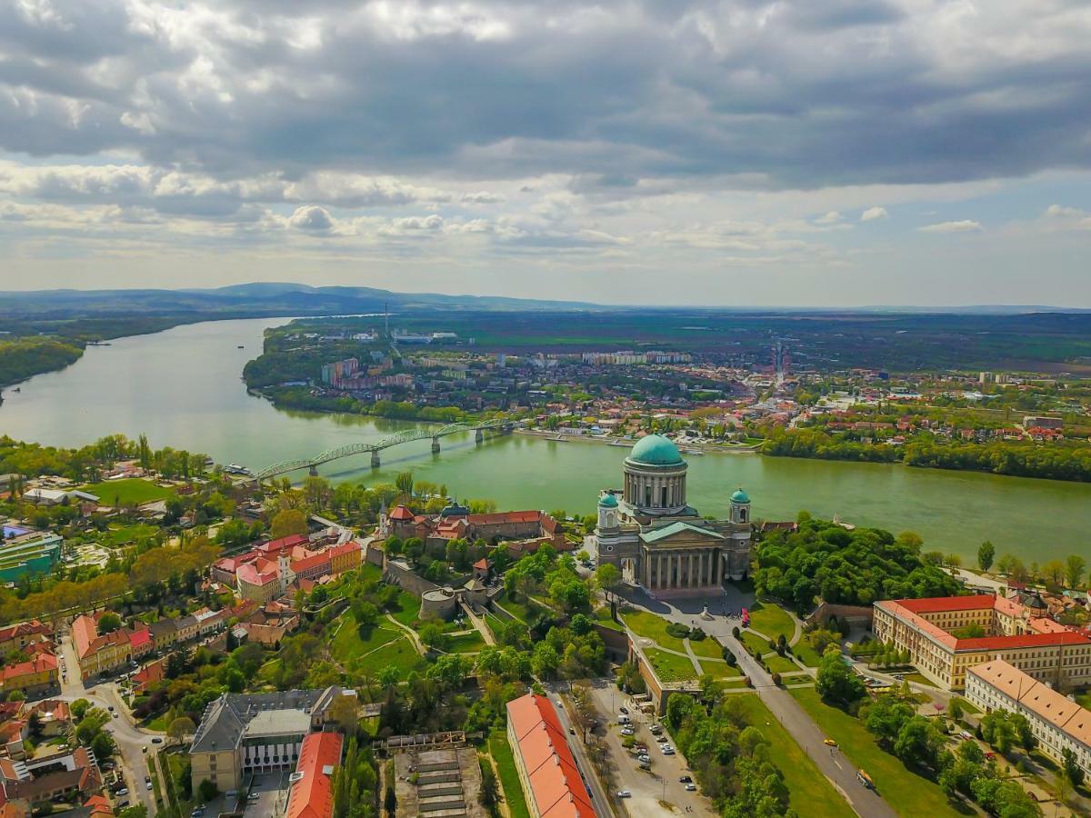 Hotel Szent Kristof Panzio Ostřihom Exteriér fotografie