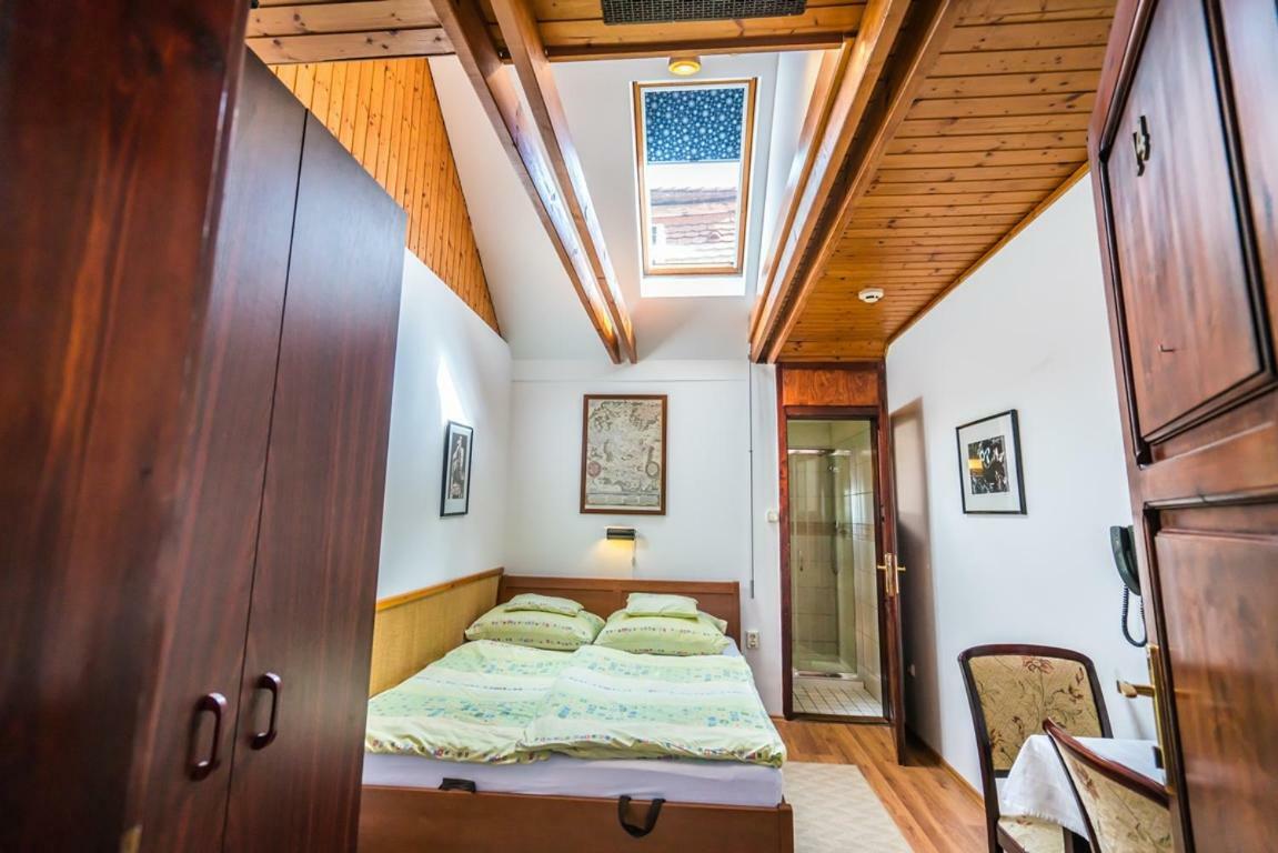 Hotel Szent Kristof Panzio Ostřihom Exteriér fotografie