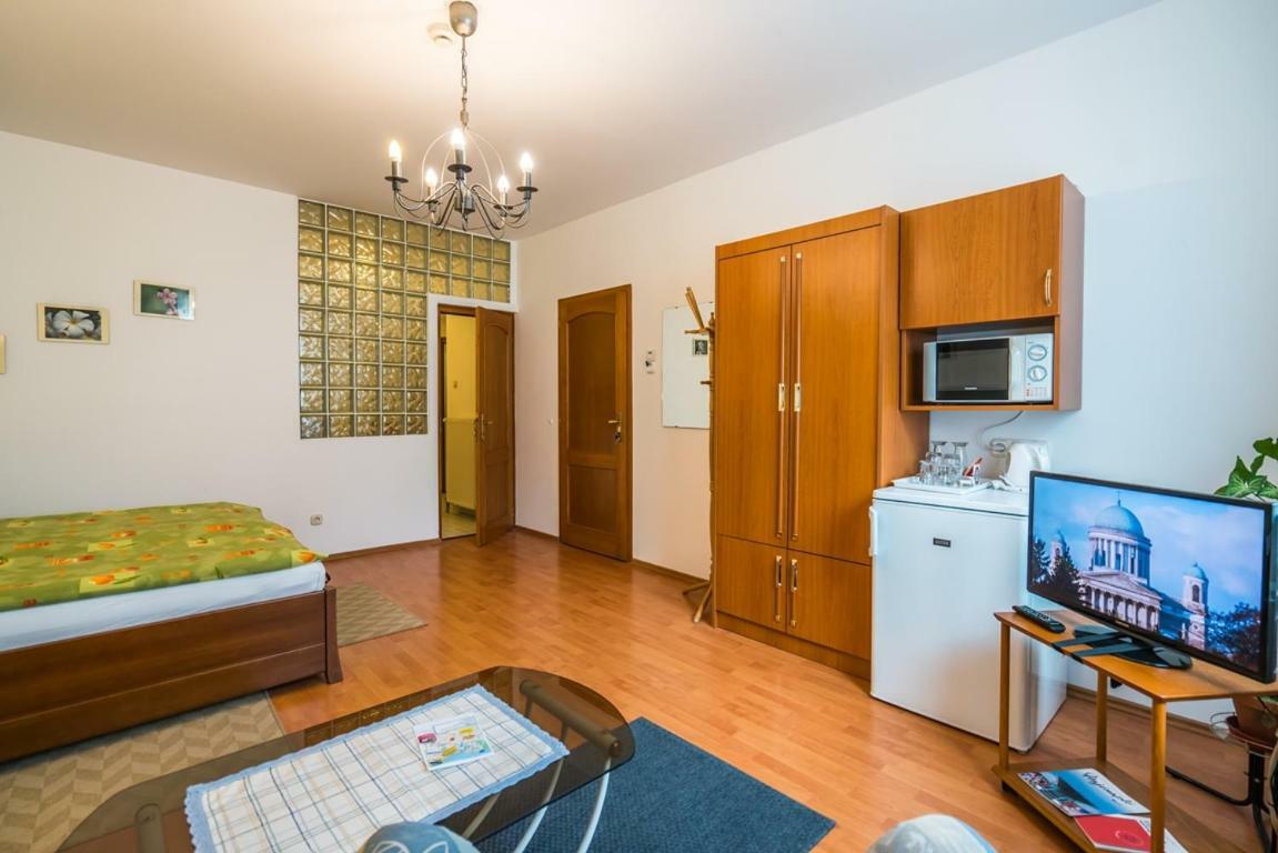 Hotel Szent Kristof Panzio Ostřihom Exteriér fotografie