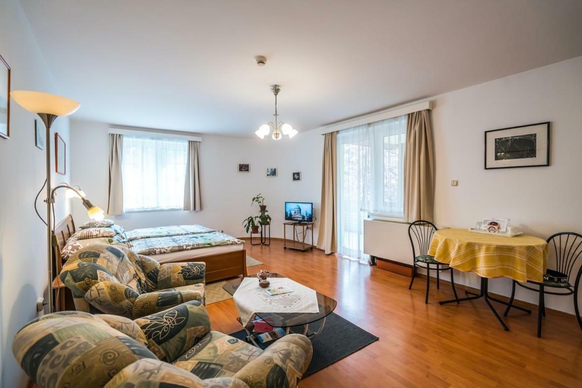 Hotel Szent Kristof Panzio Ostřihom Exteriér fotografie