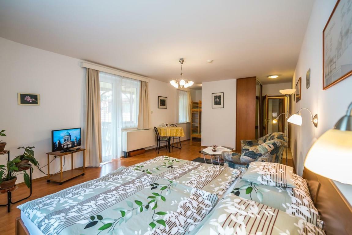 Hotel Szent Kristof Panzio Ostřihom Exteriér fotografie
