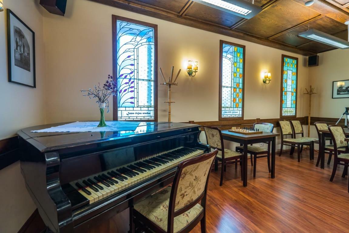 Hotel Szent Kristof Panzio Ostřihom Exteriér fotografie